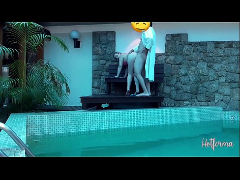 ❤️ Estro invitas servistinon al la naĝejo, sed ne povis rezisti varmegon ❤️❌ Hejmfarita porno ĉe ni ﹏